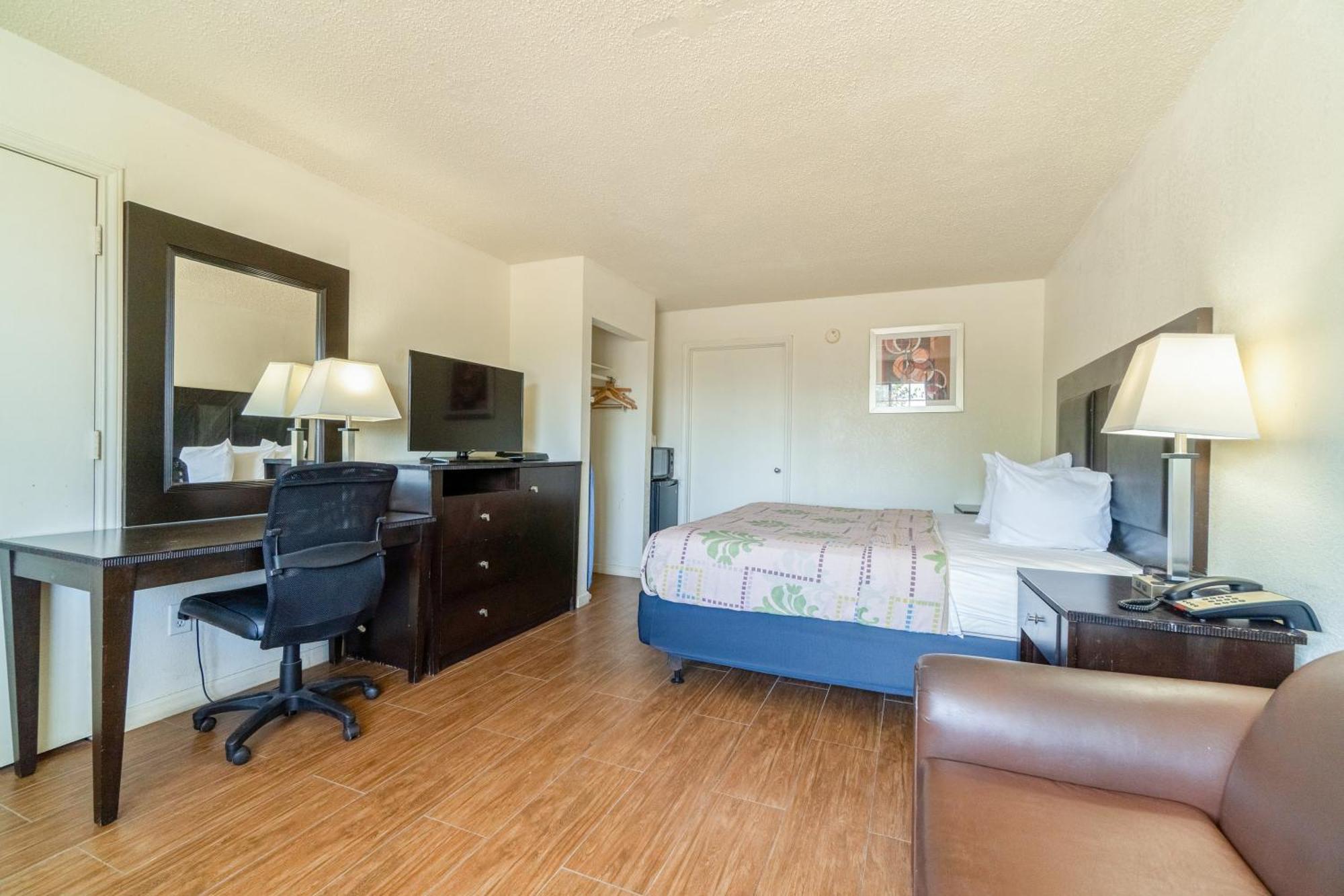 Executive Inn Port Lavaca By Oyo Exterior photo
